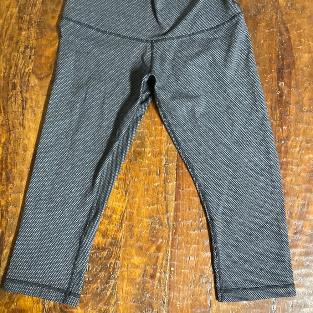 Lululemon capris